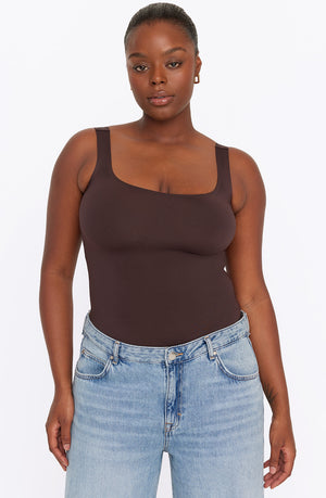 365 SECOND SKIN SCOOP NECK BODYSUIT - ESPRESSO