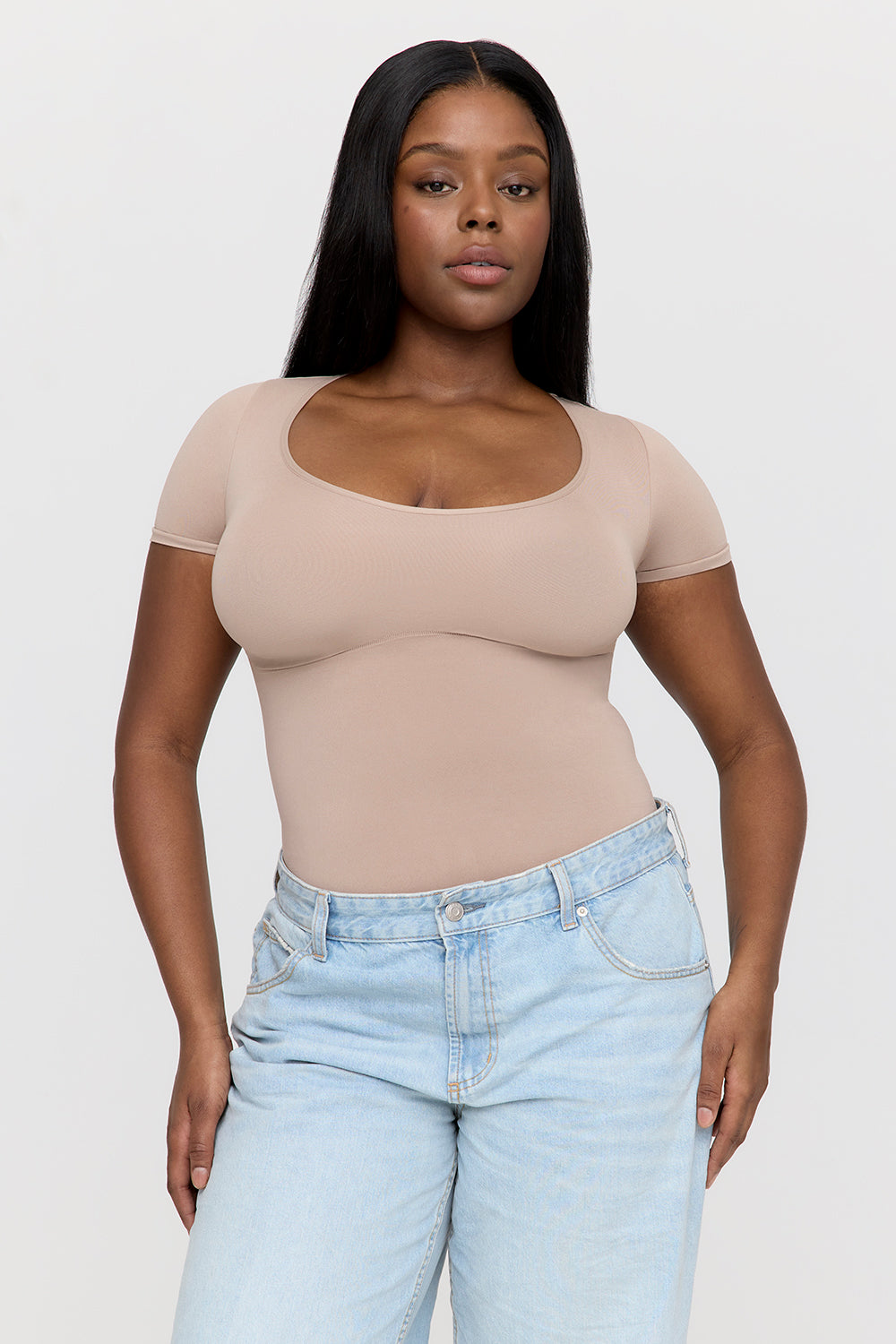 365 CONTOUR SHORT SLEEVE SHAPING BODYSUIT - CAPPUCCINO