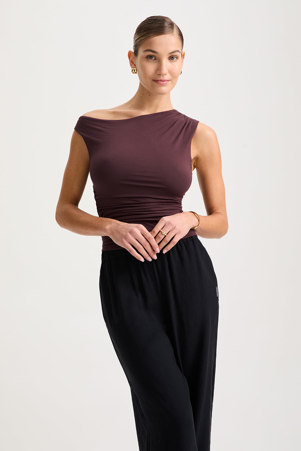 365 ASYMMETRIC RUCHED SIDE TOP - MULLED WINE