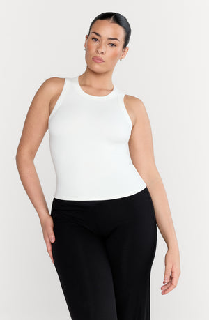 365 SCULPTING LOUNGE RACER TANK - COCONUT MILK