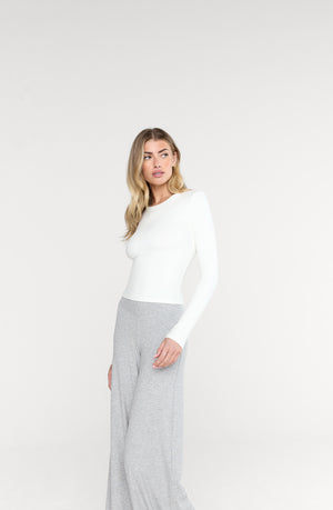 365 SCULPTING LOUNGE LONG SLEEVE TOP - COCONUT MILK