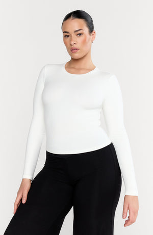 365 SCULPTING LOUNGE LONG SLEEVE TOP - COCONUT MILK