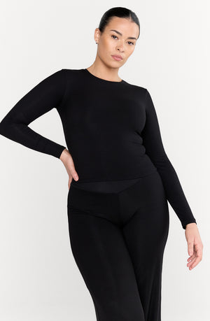 365 SCULPTING LOUNGE LONG SLEEVE TOP - SHADOW BLACK