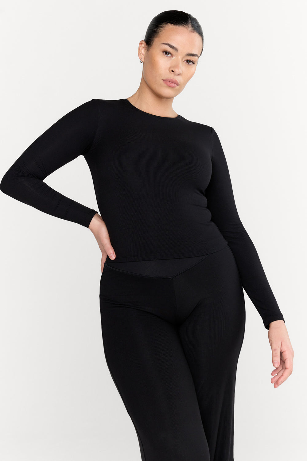 365 SCULPTING LOUNGE LONG SLEEVE TOP - SHADOW BLACK