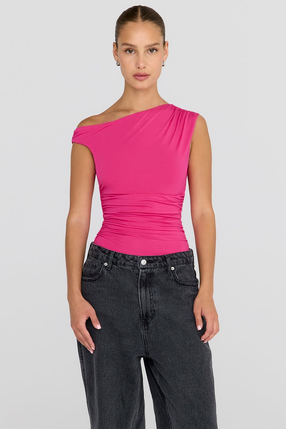 365 ASYMMETRIC RUCHED SIDE TOP - HOT PINK