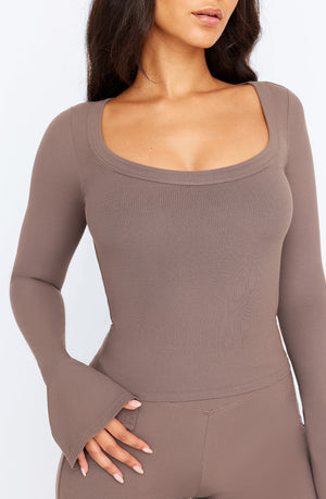 365 SCULPTING LOUNGE SPLIT LONG SLEEVE TOP - MOCHA