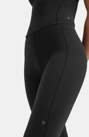 AIRFORM FLARED LEGGING - BLACK