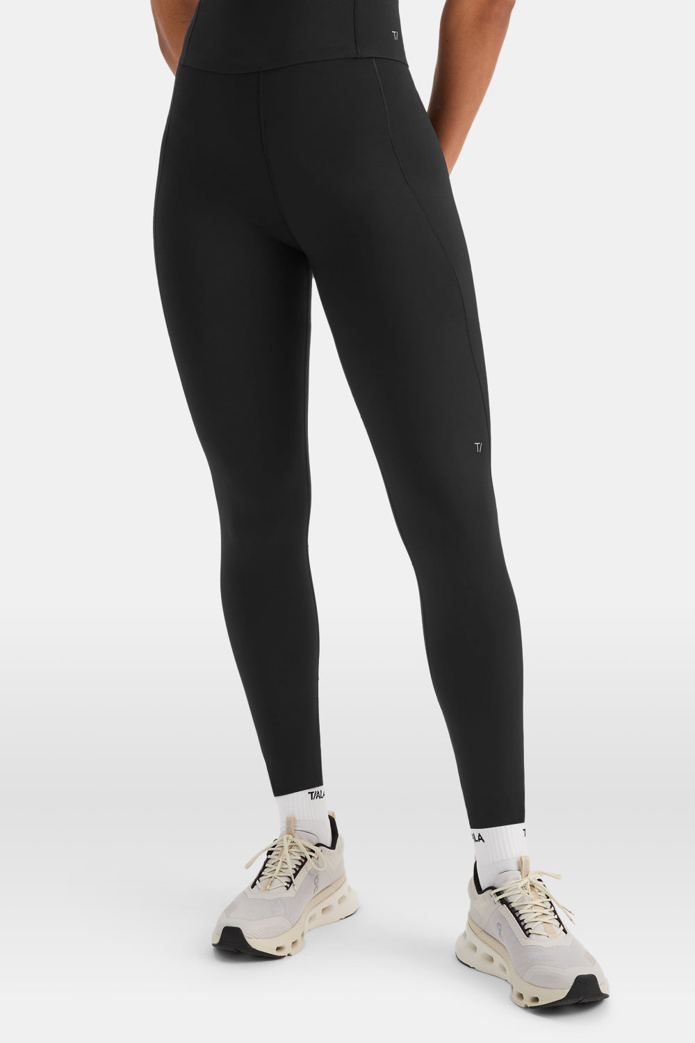 AIRFORM BUILT-IN LIFT LEGGING - BLACK