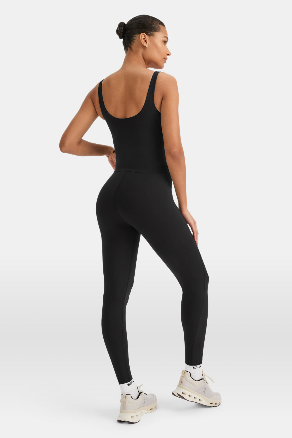 AIRFORM BUILT-IN LIFT LEGGING - BLACK