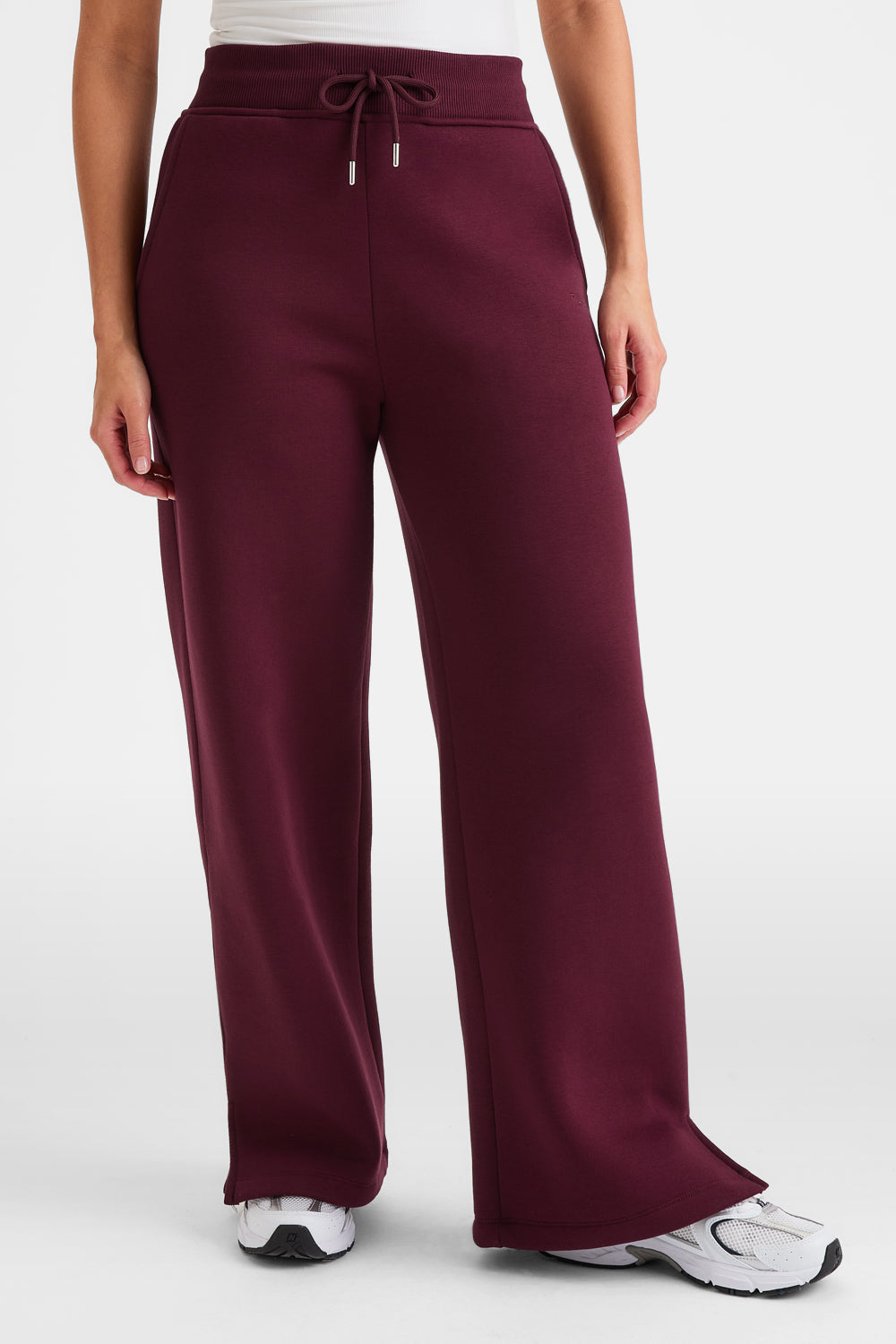 WIDE LEG CLUB LOGO JOGGER - BURGUNDY