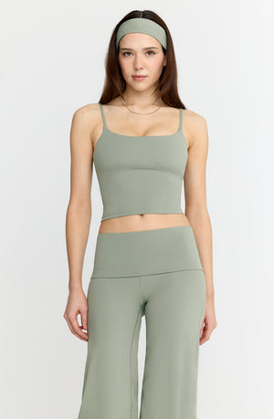 DAYFLEX BUILT-IN SUPPORT SPAGHETTI STRAP CAMI TANK - VINTAGE KHAKI