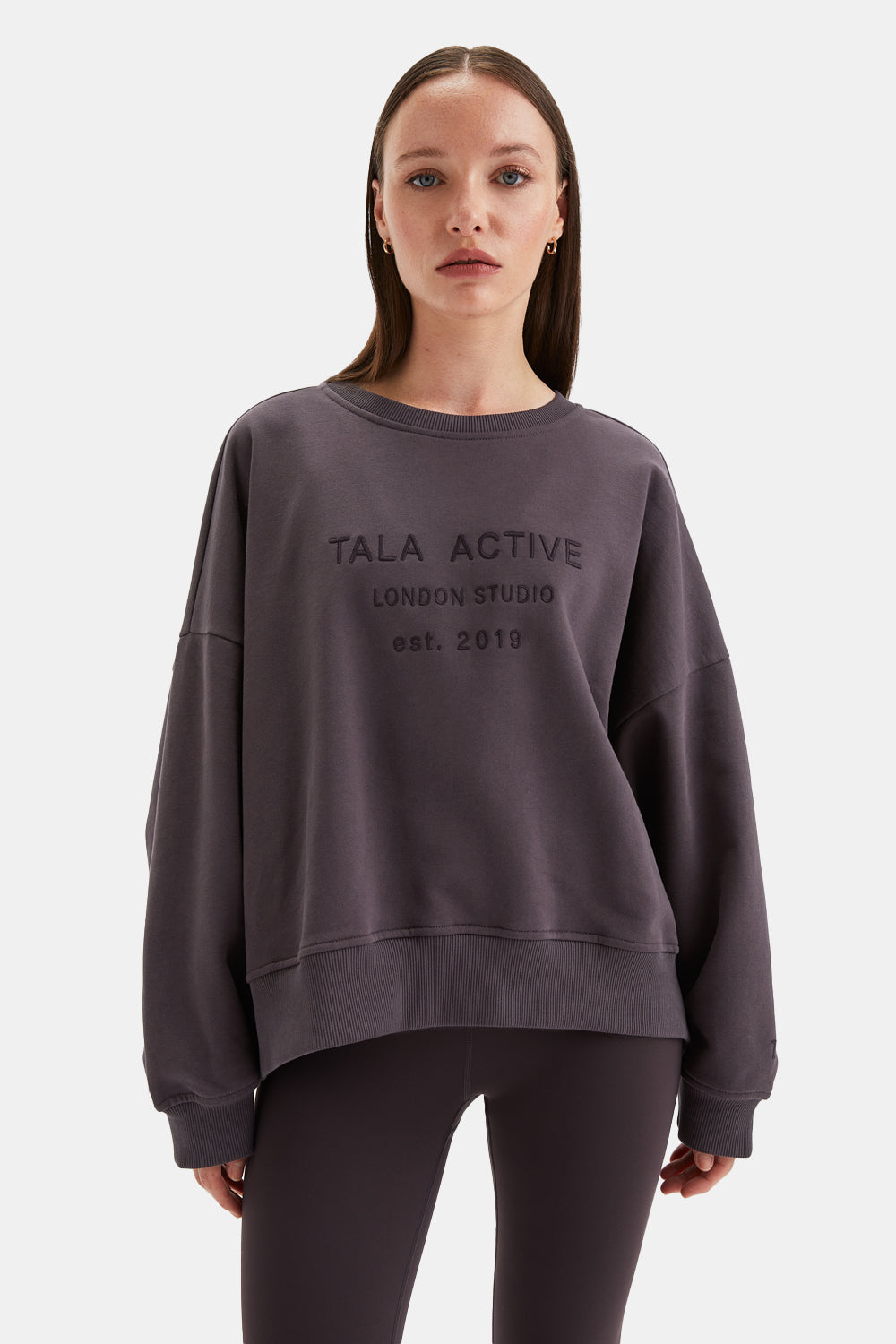 TALA STUDIO OVERSIZED FIT GIRLFRIEND SWEATSHIRT- COOL ESPRESSO