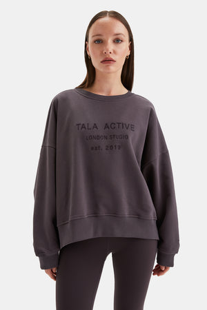 TALA STUDIO OVERSIZED FIT GIRLFRIEND SWEATSHIRT- COOL ESPRESSO