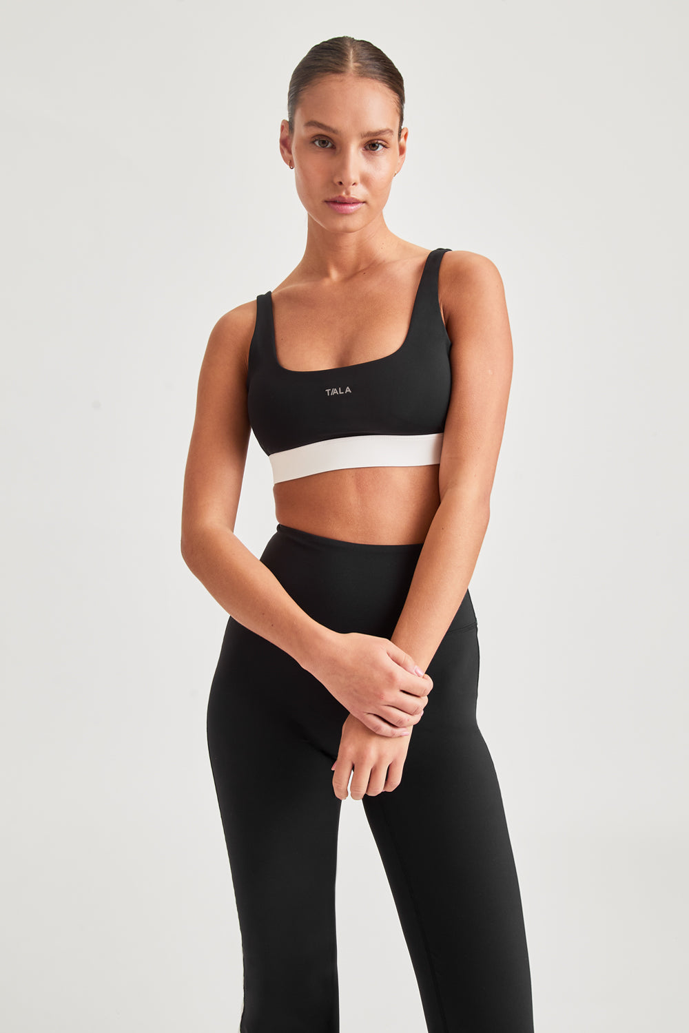 DAYFLEX OPEN BACK SQUARE NECK SPORTS BRA - SHADOW BLACK AND IVORY