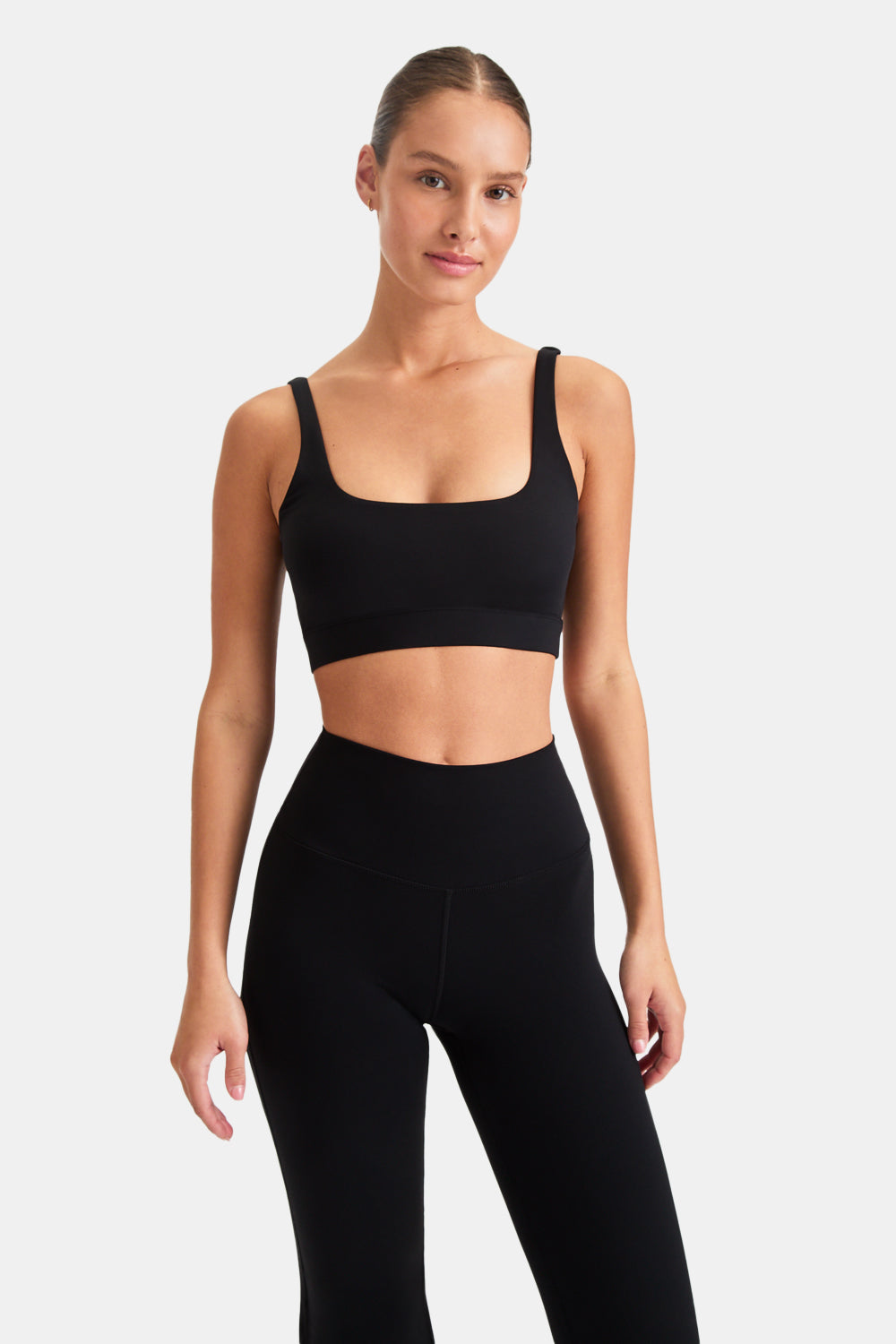 DAYFLEX ESSENTIAL SQUARE NECK SPORTS BRA - SHADOW BLACK