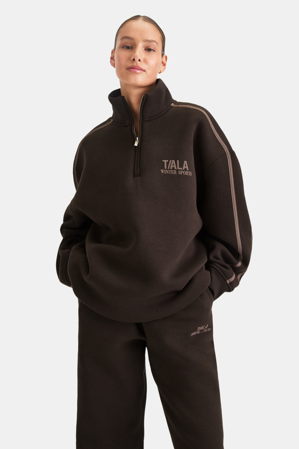 TALA WINTER SPORTS OVERSIZED QUARTER ZIP SWEATSHIRT - AMERICANO