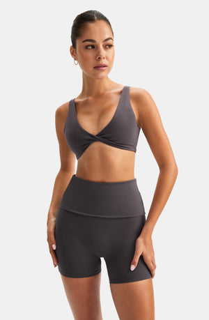 DAYFLEX TWIST FRONT SPORTS BRA - COOL ESPRESSO