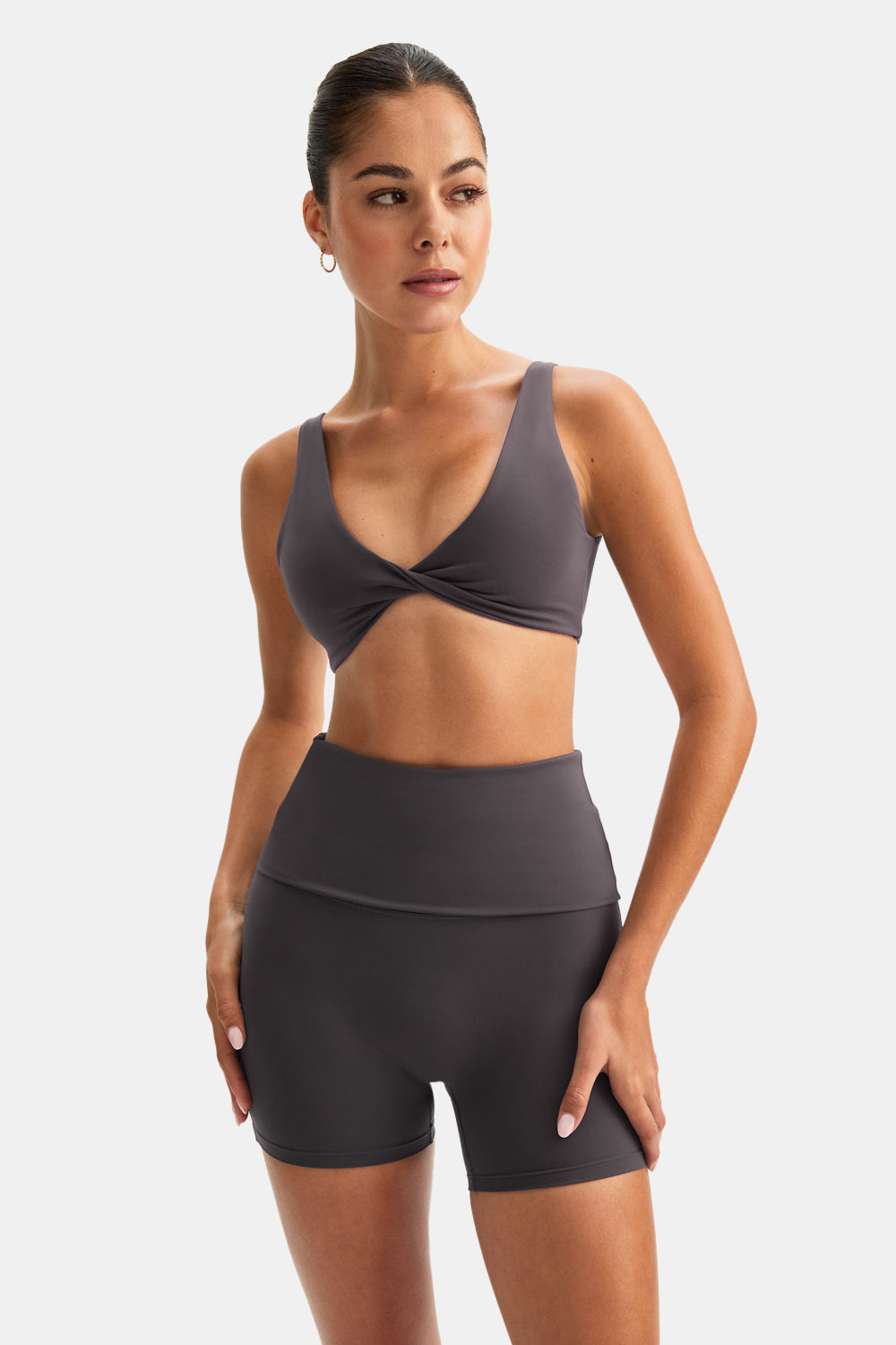 DAYFLEX TWIST FRONT SPORTS BRA - COOL ESPRESSO