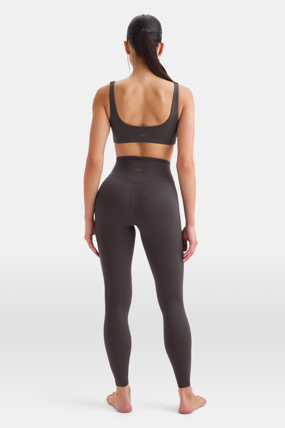 DAYFLEX TWIST FRONT SPORTS BRA - COOL ESPRESSO