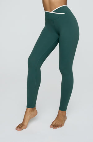 DayFlex Contrast Trim Wrap High Waisted Legging - Hunter Green And Buttermilk