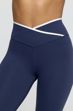 DayFlex Contrast Trim Wrap High Waisted Legging - Navy And Buttermilk