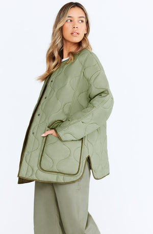 OVERSIZED REVERSIBLE QUILTED JACKET- LIGHT OLIVE AND ARMY GREEN