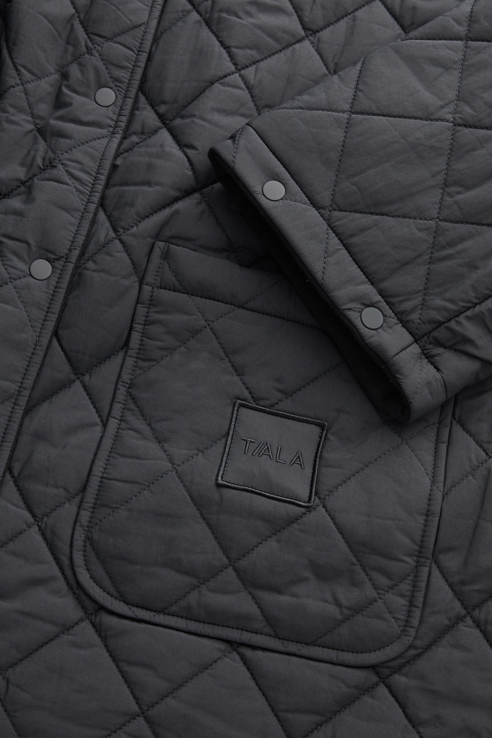 QUILTED REVERSIBLE BARN JACKET - BLACK