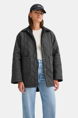 QUILTED REVERSIBLE BARN JACKET - BLACK