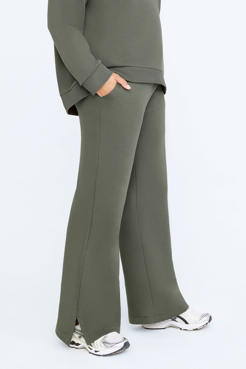 TALA ACTIVE WIDE LEG JOGGER- DARK OLIVE