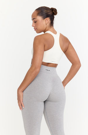 SCULPT SEAMLESS RIBBED RACER SPORTS BRA - MILK MARL