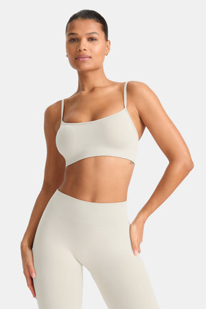 SCULPT SEAMLESS BANDEAU SPORTS BRA - CHAI MARL