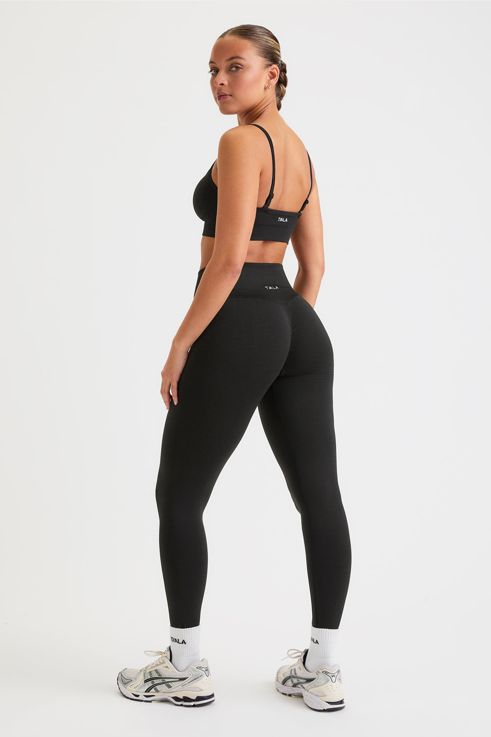 SCULPT SEAMLESS WRAP WAIST SCRUNCH LEGGING - BLACK MARL