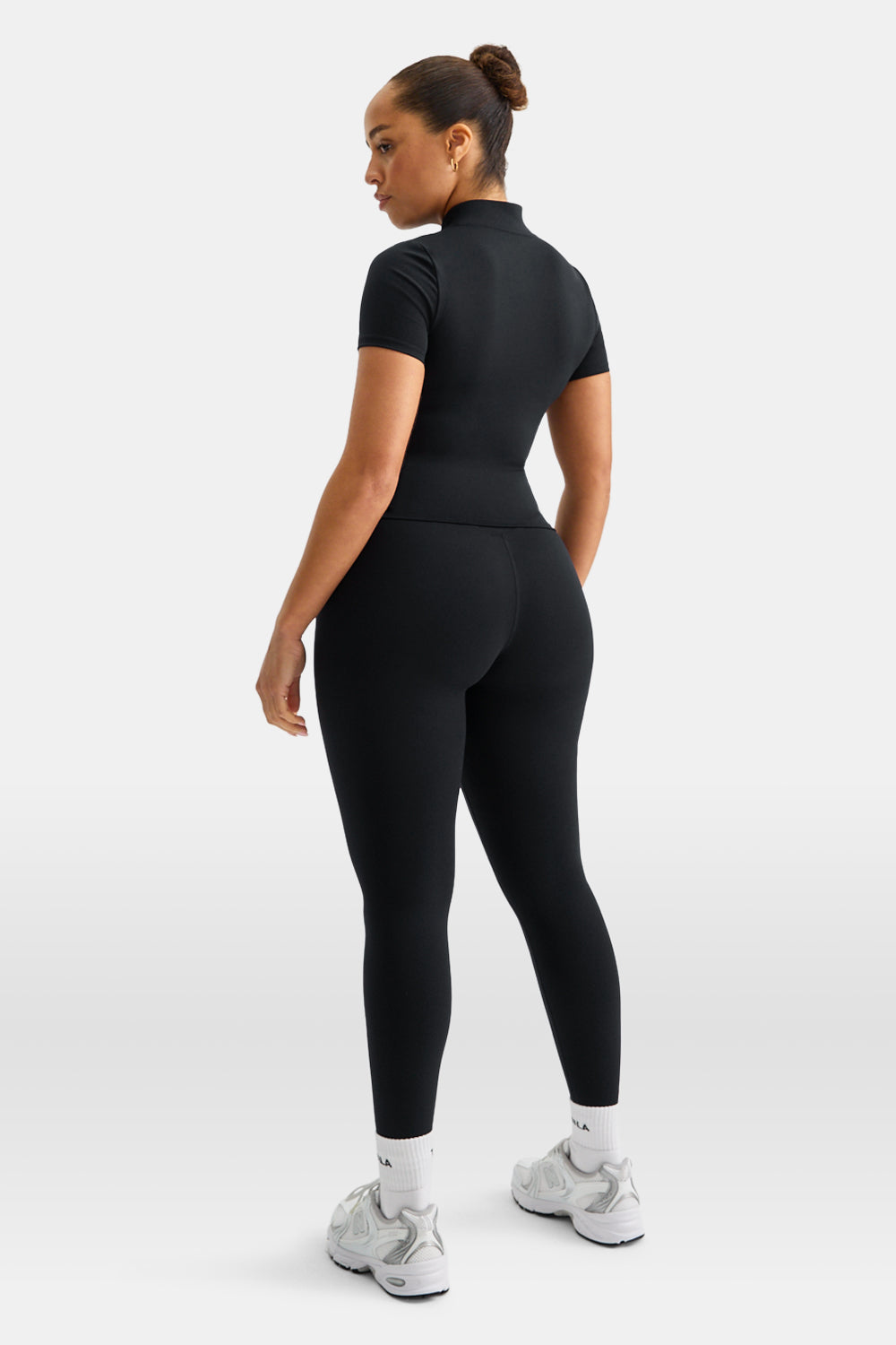 SKINLUXE SHORT SLEEVE ZIP THROUGH RUNNING TOP - SHADOW BLACK