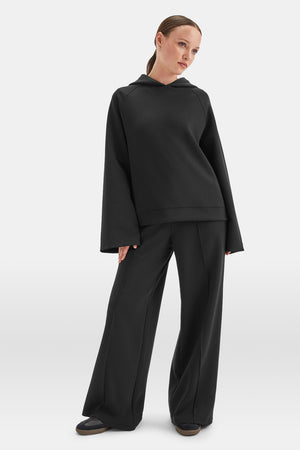 SOFTSMART ELEVATED WIDE LEG JOGGER - BLACK