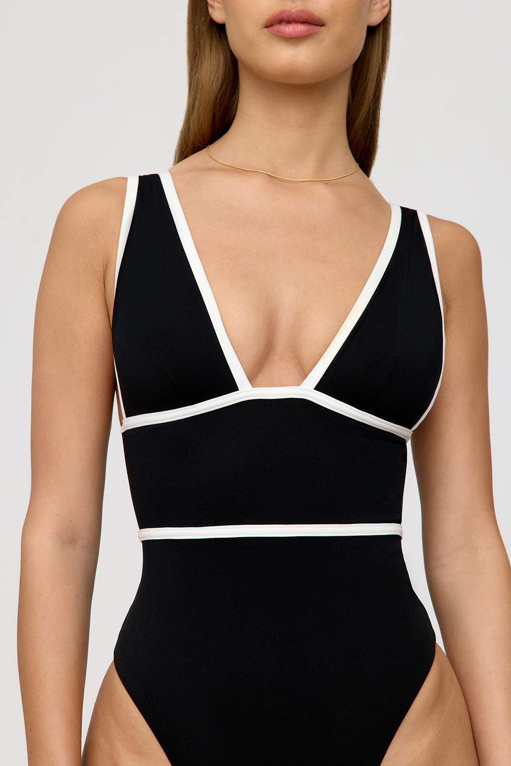 CAP-FERRAT CONTRAST TRIM PLUNGE NECK SHAPING SWIMSUIT - SHADOW BLACK