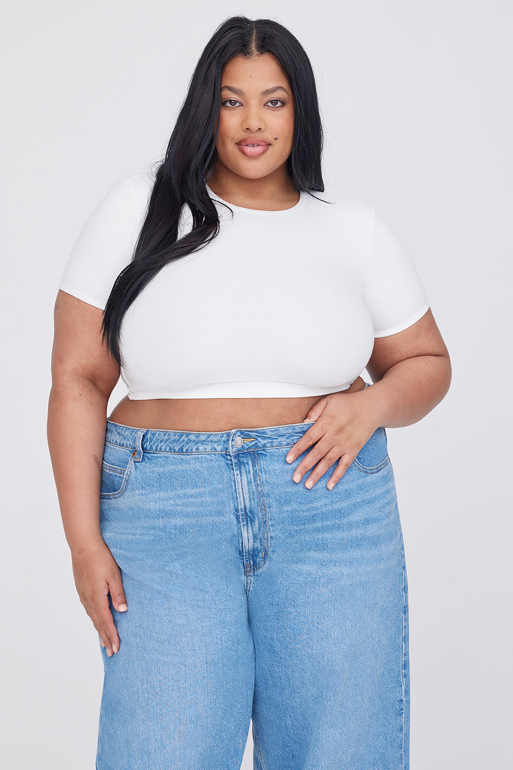 365 SCULPTING LOUNGE SHORT SLEEVE CROP T-SHIRT - COCONUT MILK