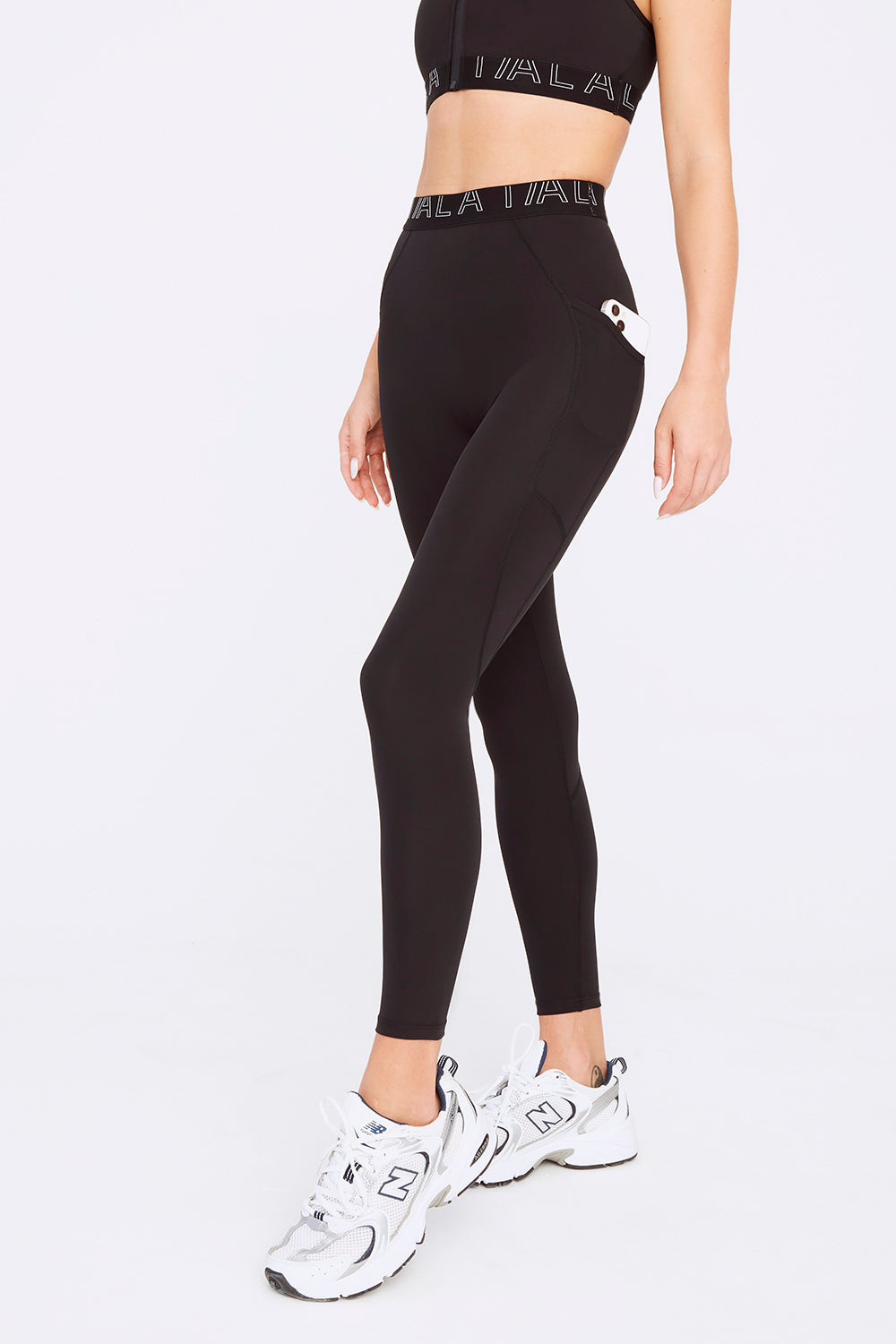Calvin Klein Women's Performance Logo Leggings Black Size 7-8 – Steals