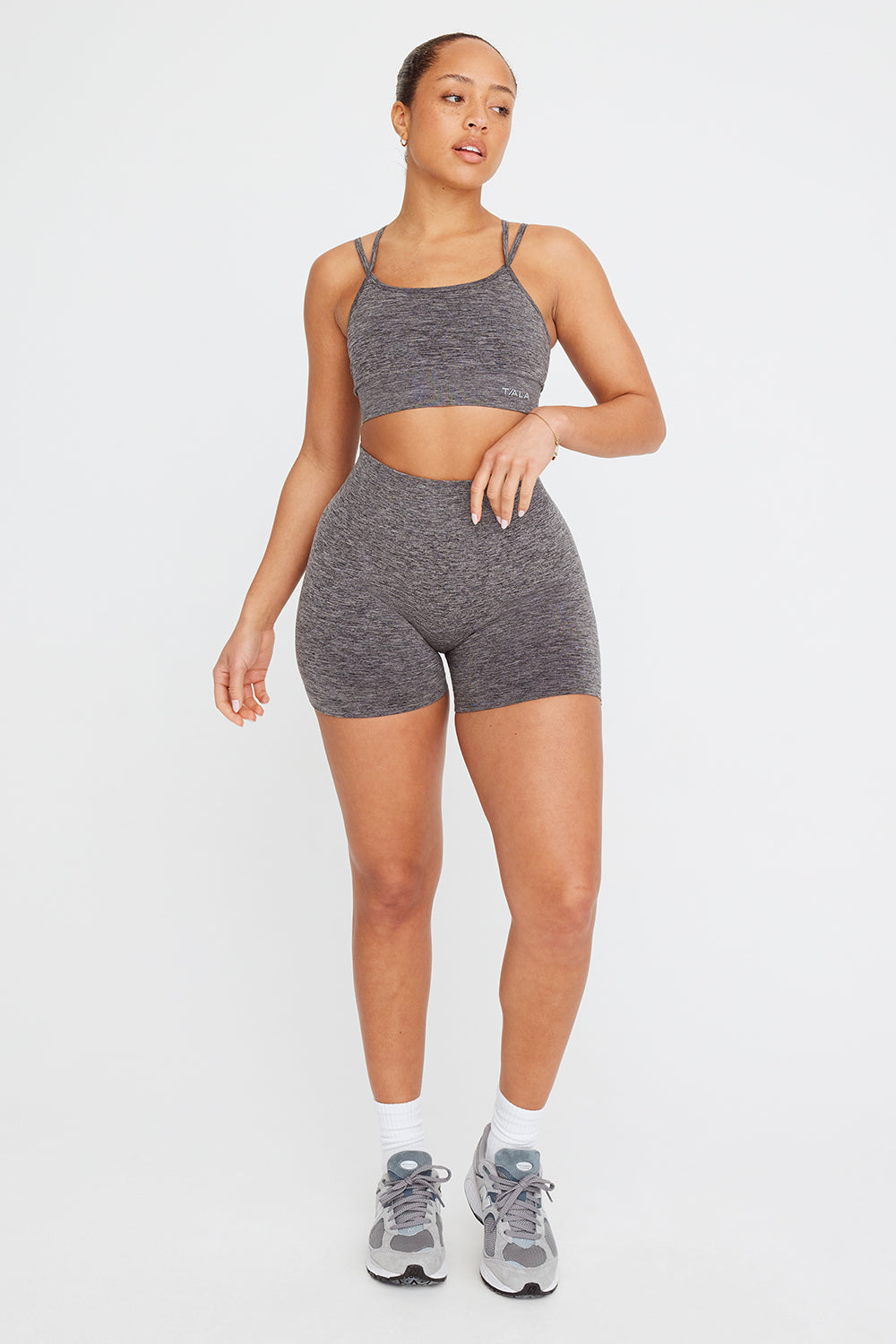 SCULPT SEAMLESS STRAPPY SPORTS BRA - CHARCOAL MARL