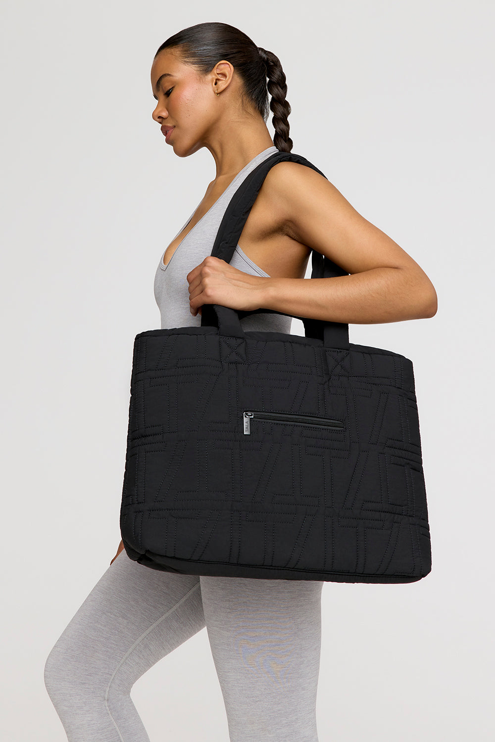 THE ESSENTIAL PADDED TOTE BAG - BLACK