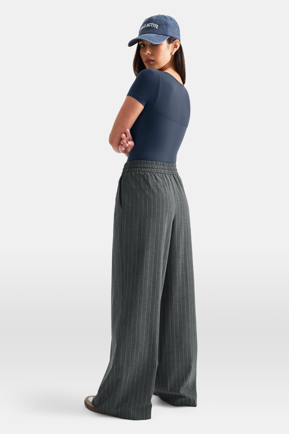 EVERYDAY TAILORING DRAWSTRING WIDE LEG TROUSERS - CHARCOAL GREY STRIPE