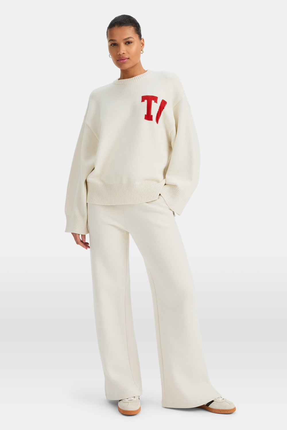 T LOGO KNIT SWEATER - BUTTERMILK AND CHILLI RED