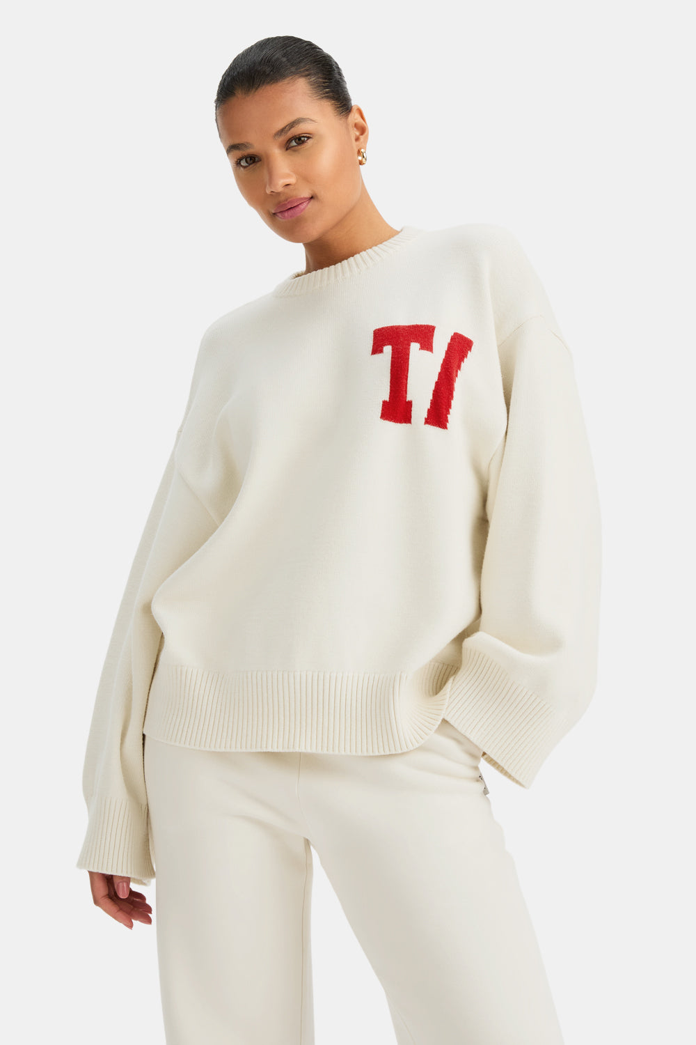 T LOGO KNIT SWEATER - BUTTERMILK AND CHILLI RED