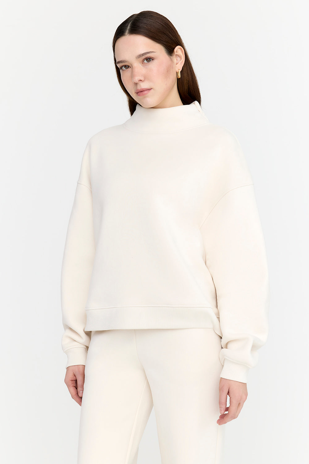 EVERYDAY LOOSE HEM MOCK NECK SWEATSHIRT - MILK