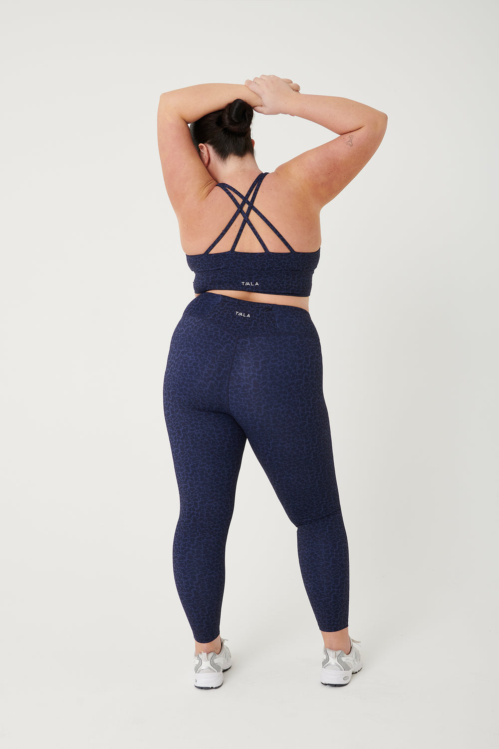 SKINLUXE LONGLINE TANK SPORTS BRA - NAVY PRINT