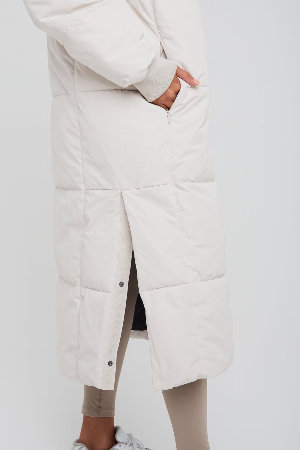 POLAR LONG LINE PUFFER COAT - OAT MILK