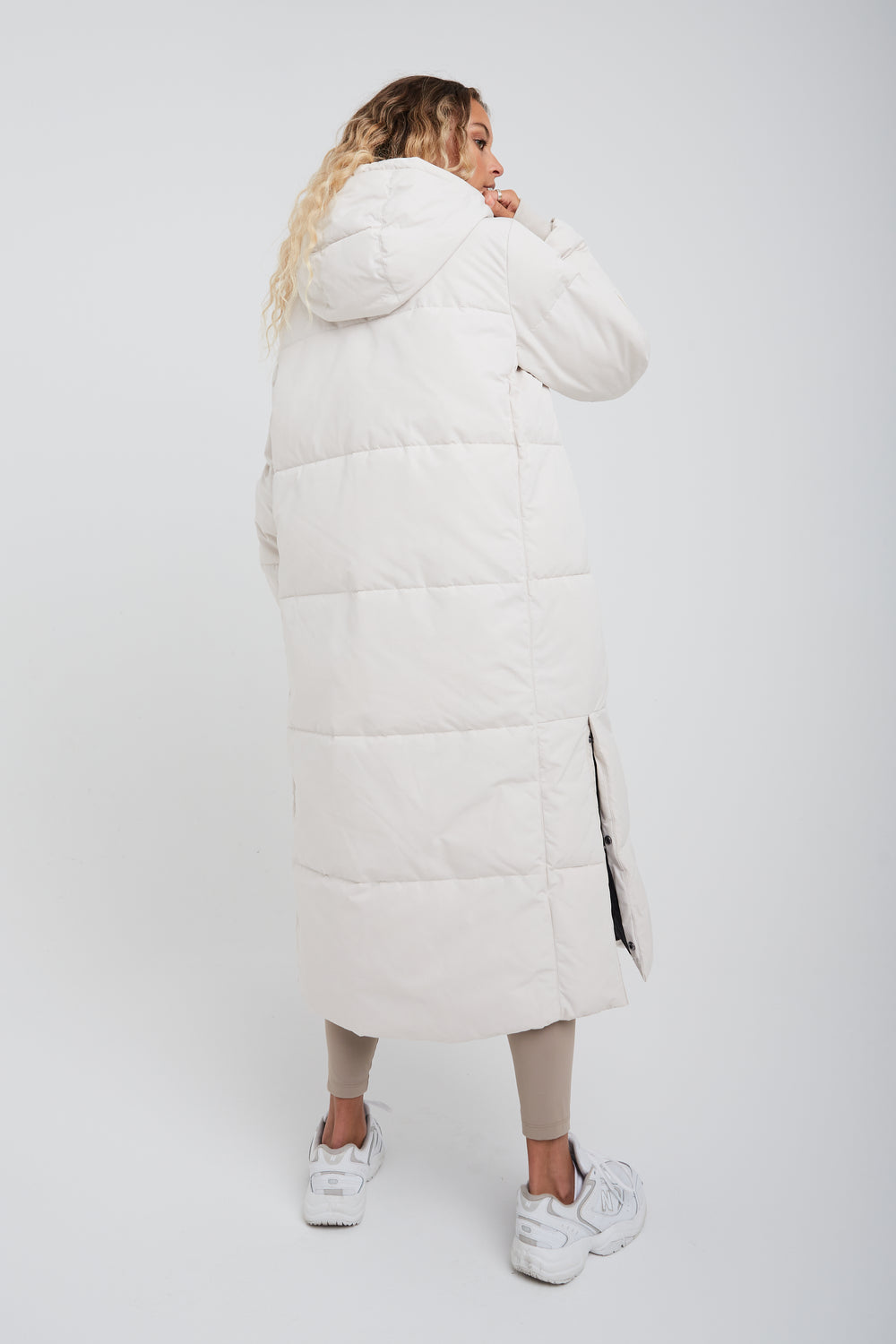 POLAR LONG LINE PUFFER COAT - OAT MILK