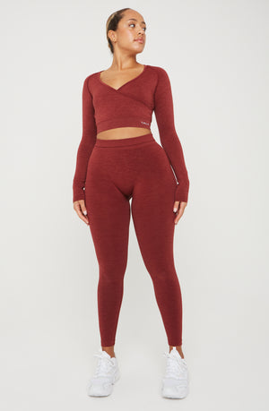 SCULPT SEAMLESS WRAP LONG SLEEVE CROP TOP - OXBLOOD RED MARL