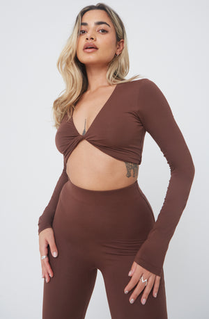 365 TWIST FRONT LONG SLEEVE CROP TOP - CHOCOLATE