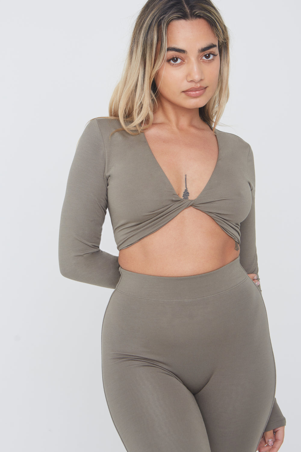 365 TWIST FRONT LONG SLEEVE CROP TOP - VINTAGE KHAKI