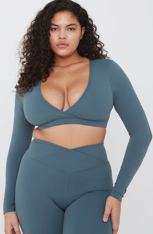 DAYFLEX WRAP LONG SLEEVE CROP TOP - LAKE GREEN